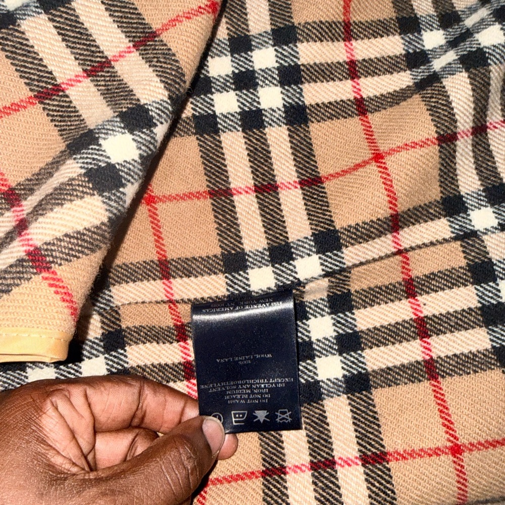 Burberry Black Trench Coat - Picture 5 of 16